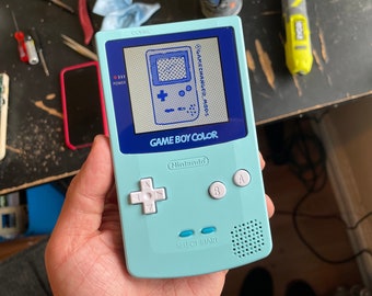 Custom Q5 IPS LED logo xl BACKLIT FunnyPlaying Nintendo Gameboy Color and free game! with new housing, speaker, buttons, screen lens. Cool!