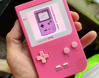 Game Boy Pocket IPS LCD Backlight modded! 36 different color screen palettes, New housing, screen, buttons and free game!