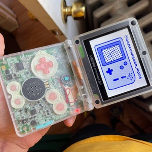 Niestandardowa konsola GBASP IPS Modded Gameboy Advance SP - podświetlany ekran z nową baterią, przyciski, obudowa, szklany ekran, bateria, darmowa gra!