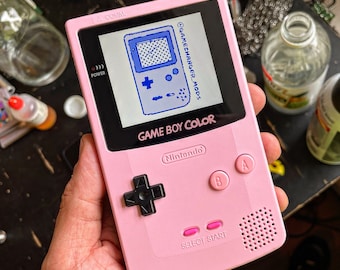 Custom Q5 IPS LED logo xl BACKLIT FunnyPlaying Nintendo Gameboy Color and free game! with new housing, speaker, buttons, screen lens. Cool!
