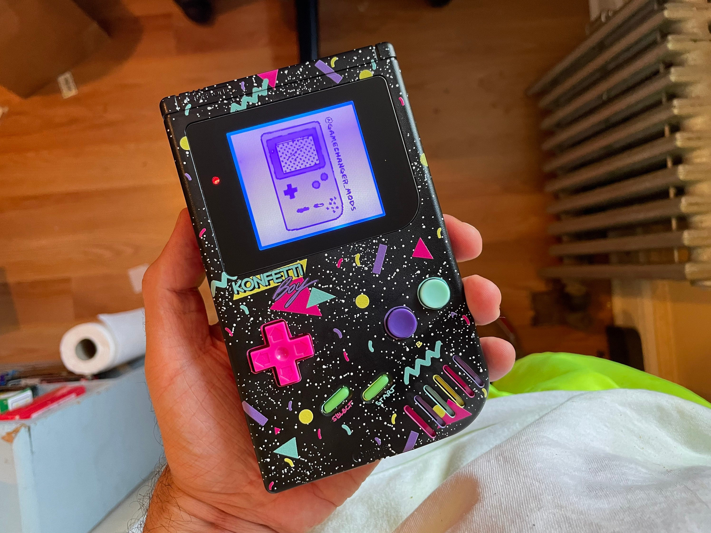 Custom 90s Vaporwave Hypebeast Backlit Gameboy DMG, Modded