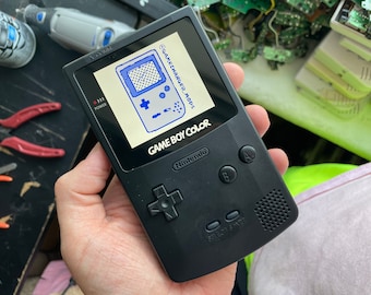 Custom Q5 IPS LED logo xl BACKLIT FunnyPlaying Nintendo Gameboy Color and free game! with new housing, speaker, buttons, screen lens. Cool!