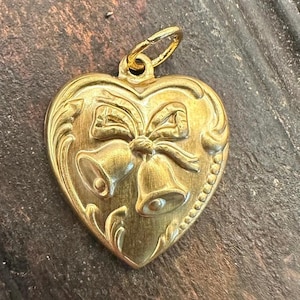 Vintage Raw Brass Victorian Christmas WEDDING BELLS Puffy HEART Charm for Necklace Pendant Gold Romantic Gift Love Necklace Earrings Jewelry