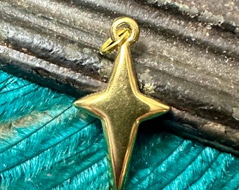 Vintage Style Gold NORTH STAR Pendant Charm for Necklace Bracelet Earrings Goldtone Jewelry Making Supplies Celestial Gift for Her Christmas