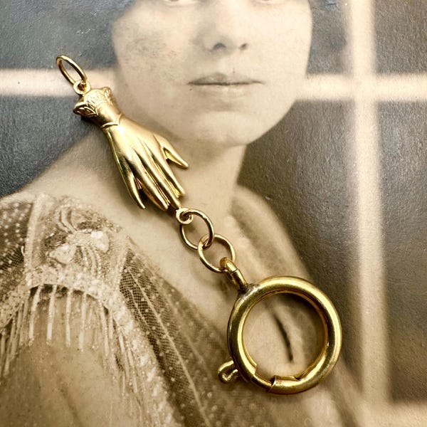 Vintage Victorian Style Hand Glove Charm Holder for Necklace Brass Clip Pendant Gold Large Spring Ring Claw Clasp Jewelry Making Extender