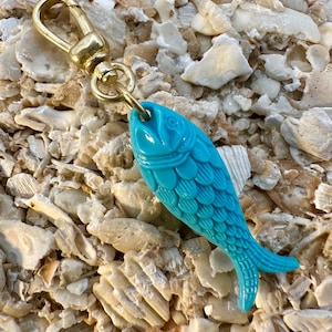 Vintage Raw Brass Clip On Charm GERMAN Resin TURQUOISE FISH for Necklace Holder Pendant Gold Bracelet Small Lobster Claw Clasp Chunky image 3