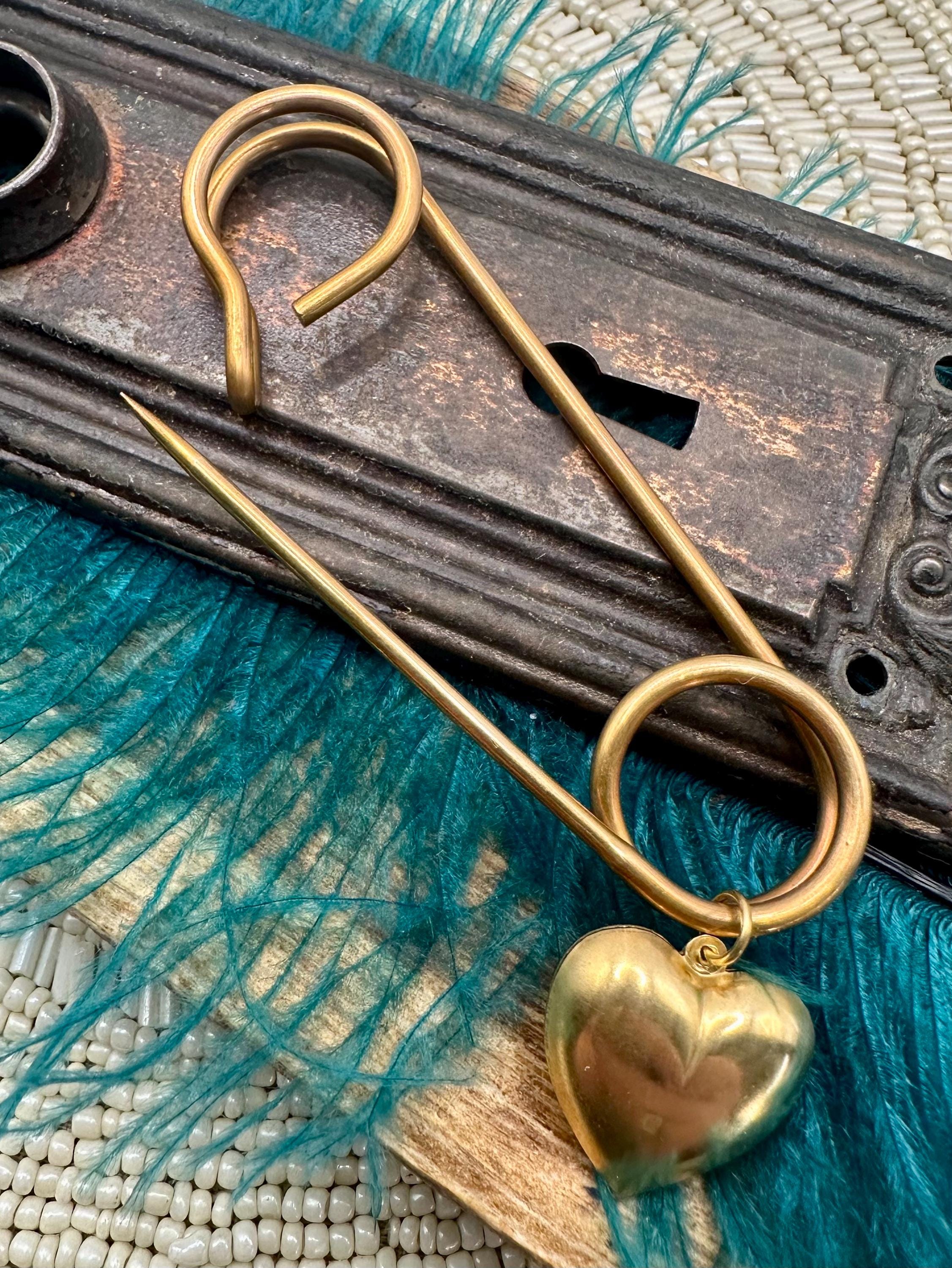 Vintage Raw Brass Big Kilt Safety Pin PUFFY HEART CHARM Pin Gold