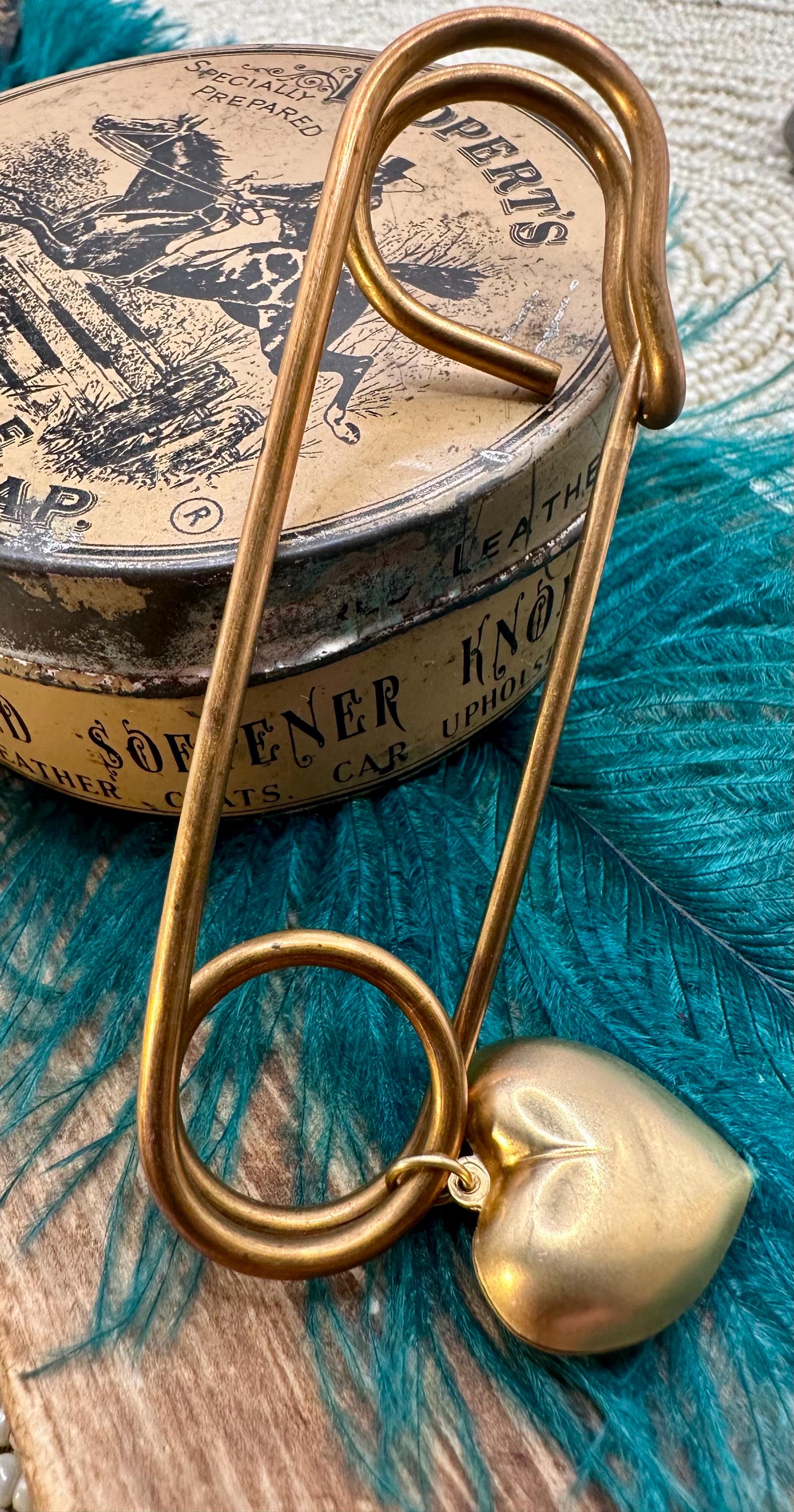 Vintage Raw Brass Big Kilt Safety Pin PUFFY HEART CHARM Pin Gold