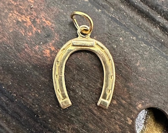 Vintage Rohe Messing LUCKY KLEINE HORSESHOE Glück Charm Anhänger Gold Stanzen Armband Ohrringe Halskette Fußkette Schmuck finden Cowgirl