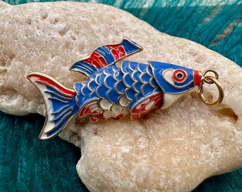 スペイン製【アンティーク魚飾金属盤】vergngene AUKtion19К Vintage Chinese Cloisonne Articulated Fish Pendant. Hand