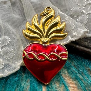 Vintage Milagros Charms - Etsy display picture 1
