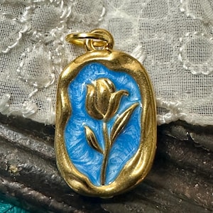 Vintage Style Stainless Steel Enamel ROSEBUD FLOWER PEARLY Blue Pendant Charm for Necklace Gold Jewelry Making Supplies Trendy Chunky