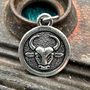 Vintage Style Silvertone TAURUS ZODIAC ROUND Pendant Charm for Necklace Silver Jewelry Making Supplies Trendy Chunky Tierracast Tag