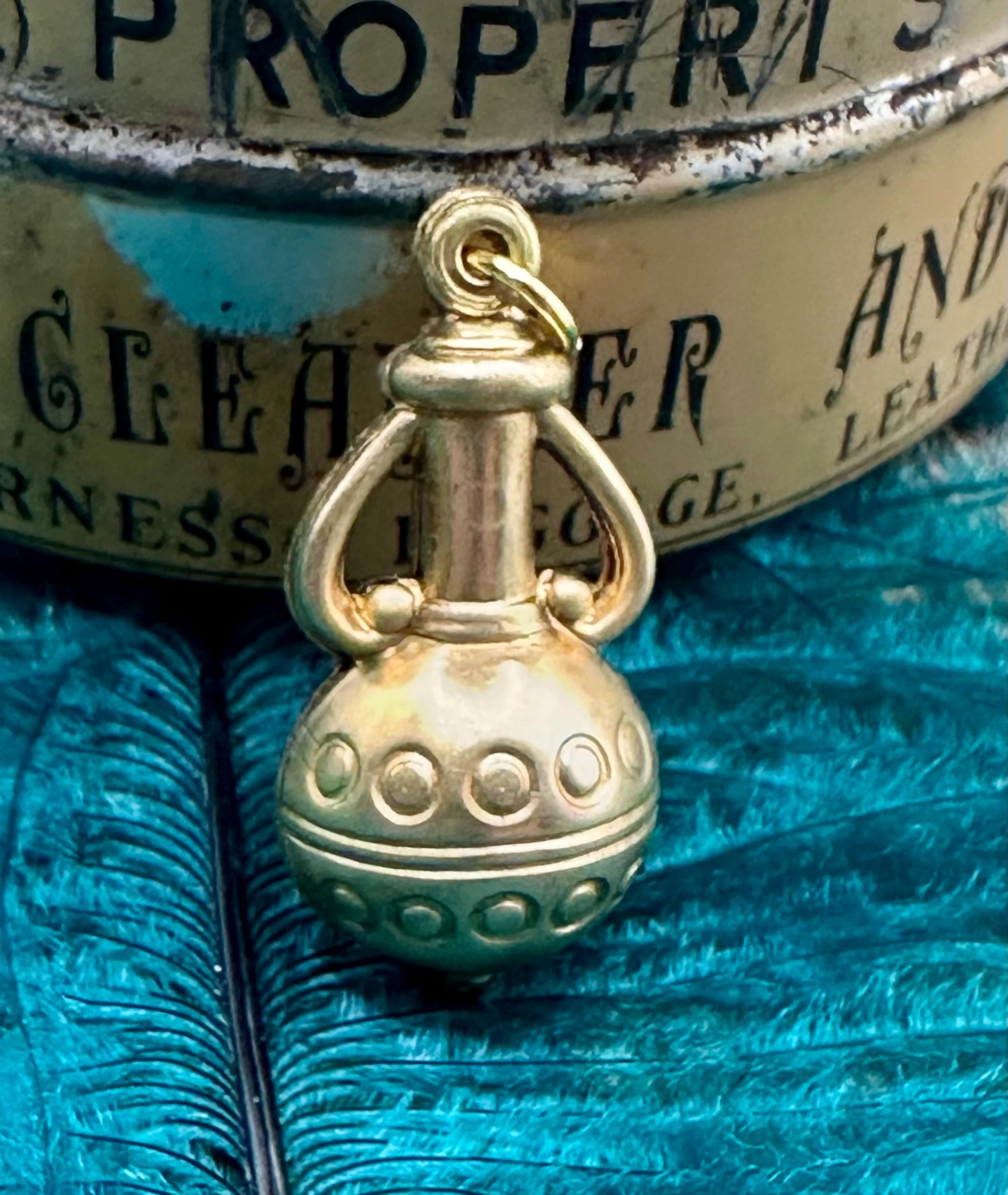 Vintage Raw Brass 3D VASE URN Charm For Necklace Pendant Gold Stamping Earrings Bracelet Gift For Her Him Mid Century Modern