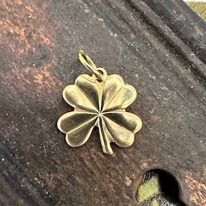 Vintage ruw messing klavertje vier bedel voor ketting geluk hanger goudstempel armband oorbellen enkelband sieraden klaver vinden