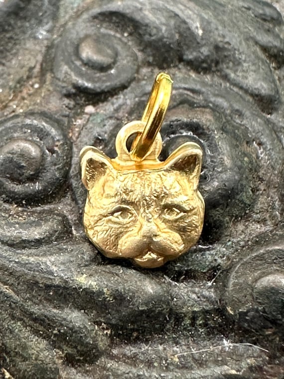 Vintage Raw Brass TINY CAT KITTY Charm for Necklace Pendant Gold