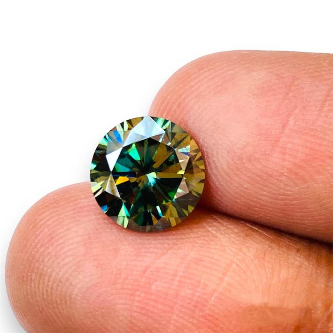 GRA Certified 1.60 Carat Green Color Round Cut Loose Moissanite Stone ...