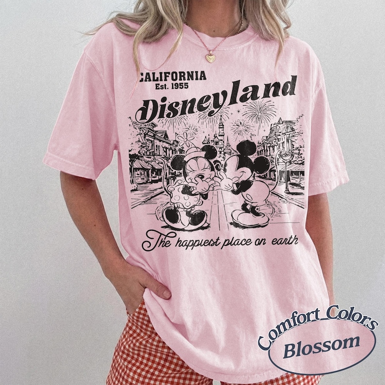 Puede incluir: Un letrero de madera r&uacute;stico con el texto "Welcome to our porch" en letras blancas. El letrero presenta un acabado envejecido y un dise&ntilde;o simple y acogedor, perfecto para la decoraci&oacute;n exterior.