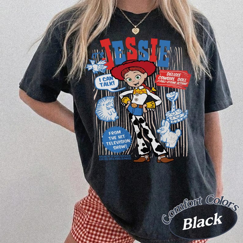 Rolig Pixar Toy Story Jessie Retro Comfort Colors T-shirt, Woody's Roundup T-shirt Disney Cowgirl T-shirt, Disneyland Family Girl 2026 Trip T-shirt Black