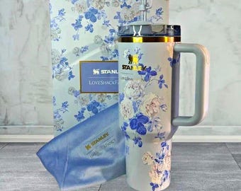 Stanley x Love shack Fancy 40 oz Everblooming Rosettes Quencher Blue AUTHENTIC