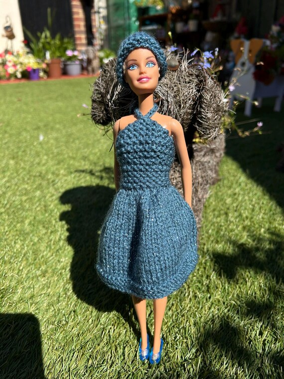 barbie halter dress Hand Knitted & Hat for Doll white blue dress