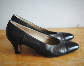 Vintage Grey Cap-toe Ferragamo Pumps size 7