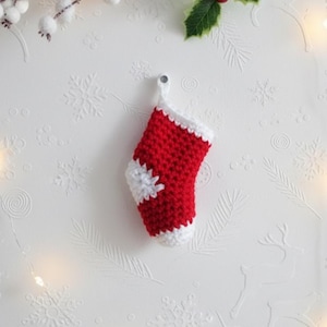 Crochet Mini Christmas Stocking Pattern, Beginner Holiday Ornament (PDF Tutorial)