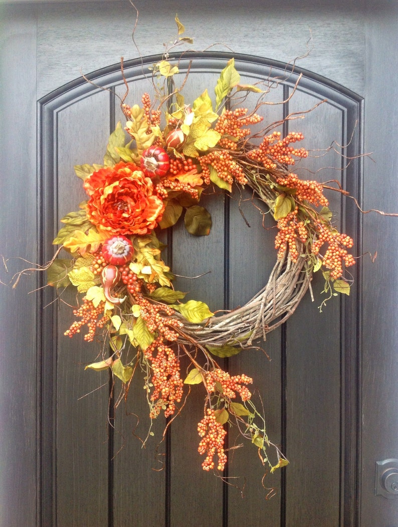 Fall Wreath Thanksgiving Wreath Halloween Orange Berry Branches Wispy Twig Grapevine Door Wreath Decor Indoor Outdoor Decoration