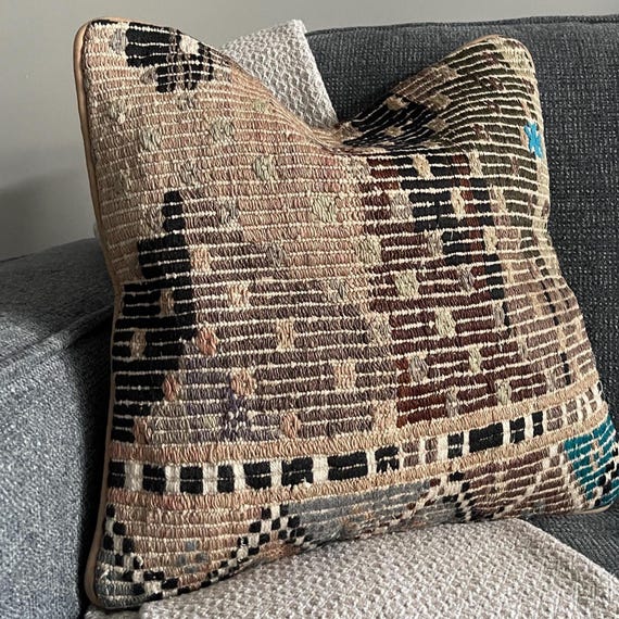 Neutral Beige Kilim Pillow Cover 18x18, Black Geometric Turkish Wool Cushion, Minimal Boho Decor - upcycled Anatolian wool flatweave