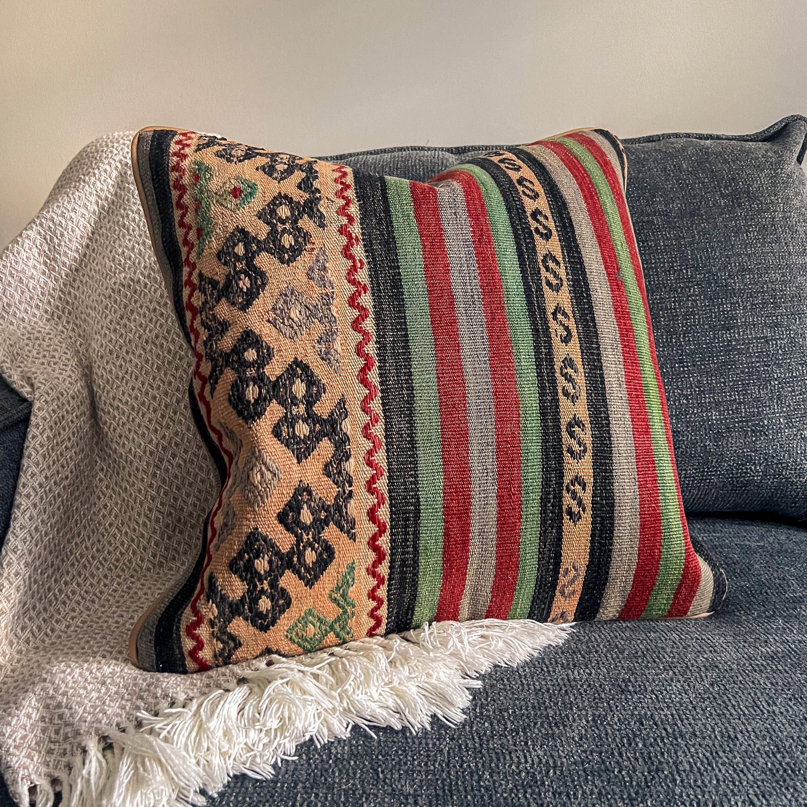 Kilim pillow covers, Türkiye