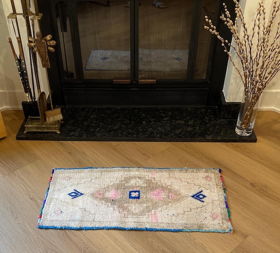 Vintage Turkish Wool Rug 3.8x7.7 ft, Faded Cream Blue Anatolian Area Rug, Hand Knotted Tribal Medallion Rug, Boho Living Room Decor - hand-loomed wool area rug, natural dyes