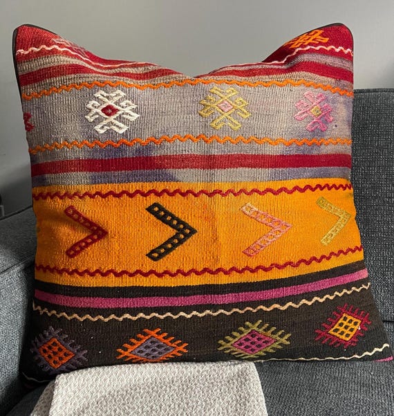 Tribal 25x25 Pillow, Repurposed Turkish Kilim, Vintage Boho Cushion, Anatolian Textile, Geometric Throw Pillow, Floor Cushion, Floor Pouf