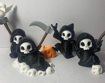 3D Printed Grim Reaper Figurine, Gothic Desk Decor, Spooky Skeleton Collectible