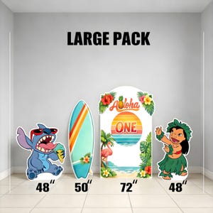 K&ouml;nnte beinhalten: Ein gro&szlig;es Set an Dekorationen f&uuml;r eine hawaiianische Party. Enth&auml;lt eine blaue Cartoon-Figur mit Sonnenbrille, ein Surfbrett (127 cm) und ein Schild mit der Aufschrift "Aloha ONE" (183 cm).