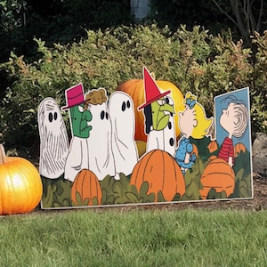 Peanuts Halloween Yard Sign Great Pumpkin Sign Charlie Brown Cutout Linus Great Pumpkin Trick Or Treat Pumpkin patch Centerpiece Decor