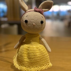 Amigurumi Forgetful Bunny, Handmade Crochet Bunny, Stuffed Rabbit Toy, Baby Shower Gift, Soft Plush Bunny, Nursery Decor