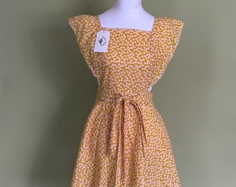 Yellow Tiny Floral Vintage Style Apron With Ruffled Sleeves