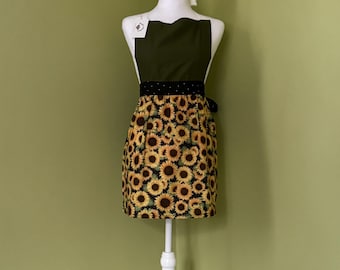 Green and Sunflowers Cotton Apron