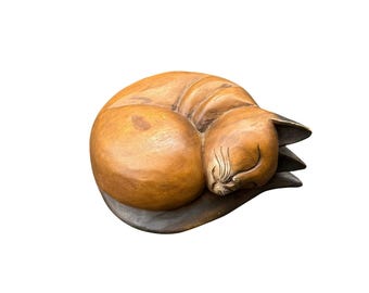 Vtg Large Hand Carved Wood Cat Curled Up Sleeping Figure Made in Thailand Decor