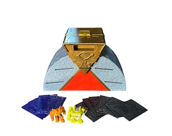 Yu-Gi-Oh Kazuki Takahashi 2 Mini Action Figures w Cards Battle Arena Case 1996