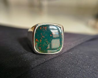 Anillo de piedra de sangre de 15 mm hecho a mano - Piedra preciosa de plata de ley 925