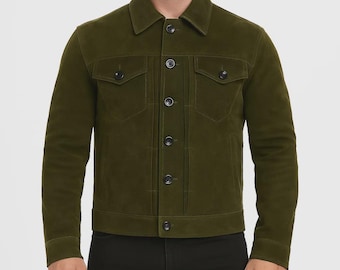 May include: Olive green suede jacket with a button-up front, two chest pockets, and a classic collar. The jacket is worn with black pants. The jacket's design is simple and stylish, suitable for various occasions.