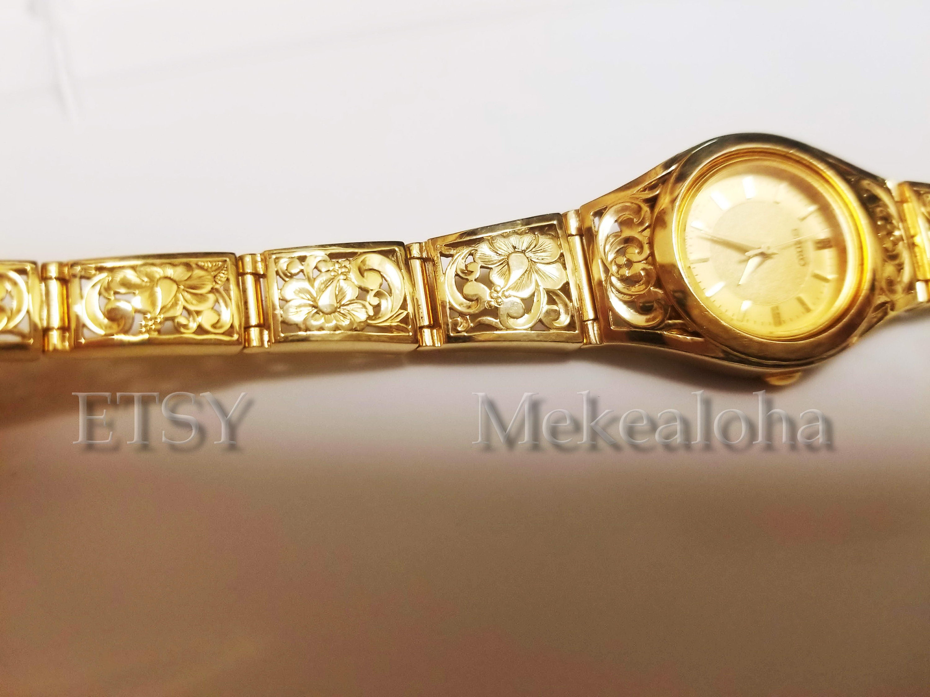 14k Gold Hinge Sectional Watch Hawaiian Plumeria Flower  display picture 1