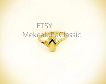 10mm x 4mm  Hawaiian Heirloom Local Style Cute Tiny  Slipper Ring 14k Gold  or Black enamel Strap accent ring Size #4 to #7