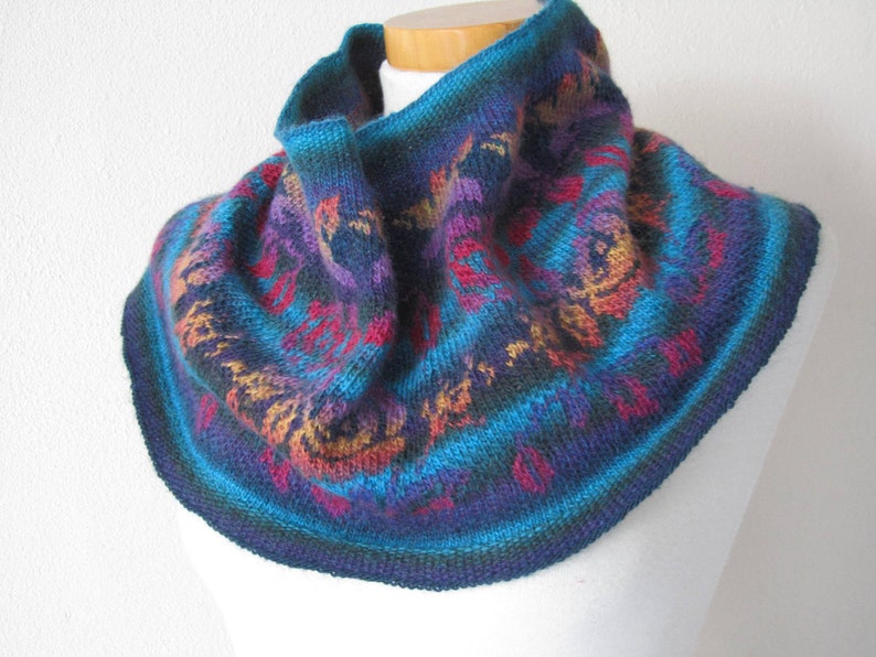 PDF-pattern Sissinghurst Garden Cowl image 3