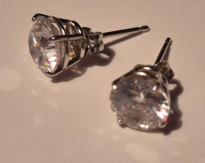 Vintage 14K White Gold Cubic Zirconia Solitaire Stud Earrings