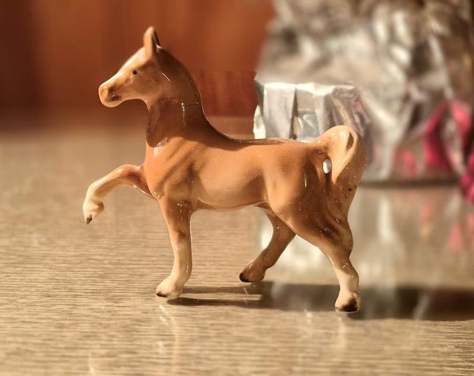 Rare Vintage Palomino Saddlebred or Tennessee Walking Horse Figurine