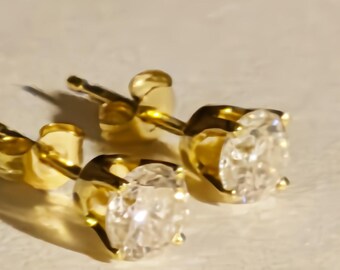 Natural Diamond 0.25 Carat 14K Yellow Gold Stud Earrings