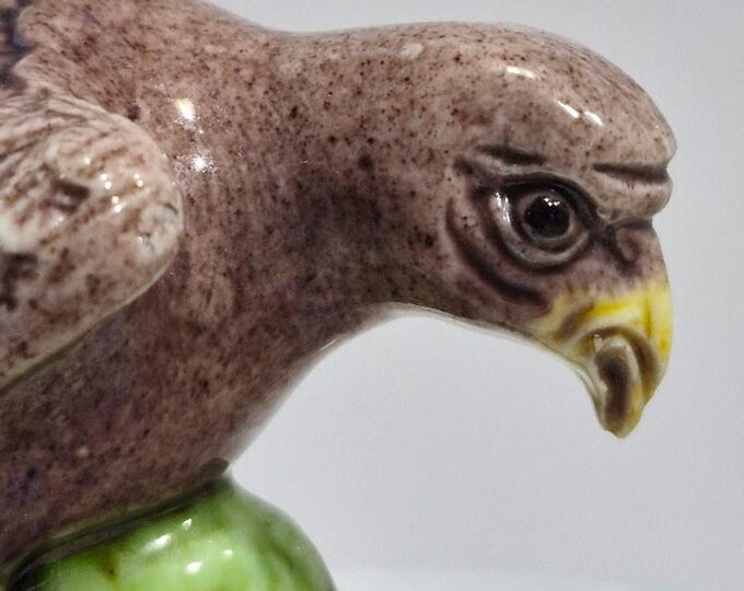 Mid-20th Century Hand-Painted Ceramic Porcelain Sancai Style Falcon