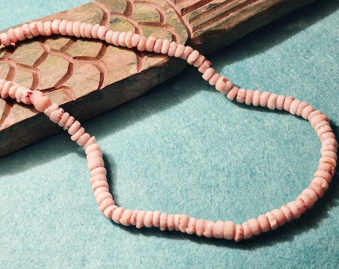 Genuine 1970s Tiger Puka Shell Surfer Necklace